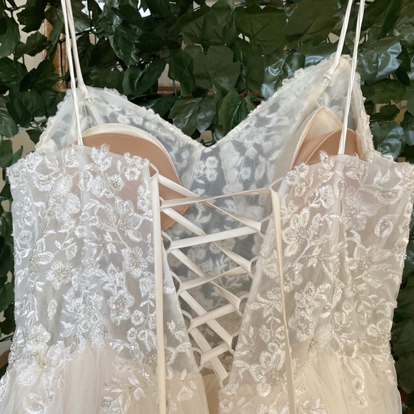 NWT Cocomelody Beatrice Wedding Gown - Picture 4 of 8